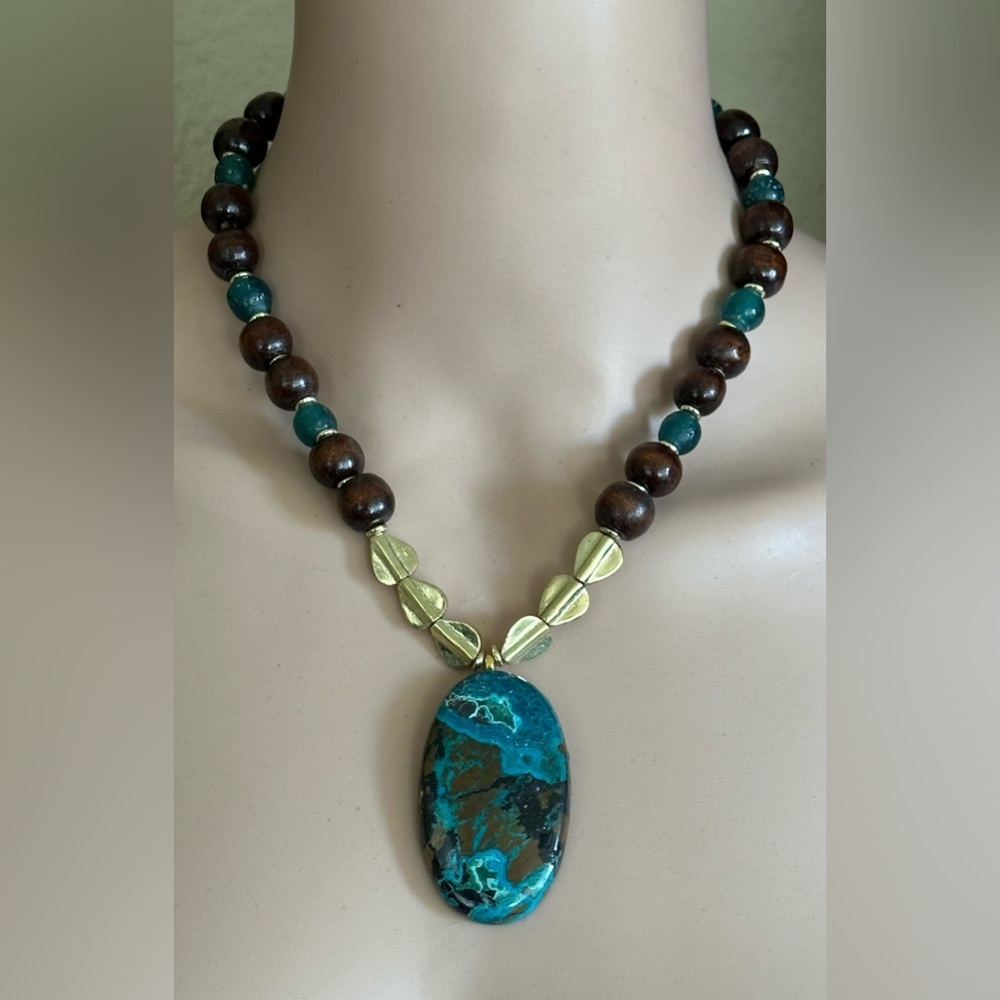 20-1/2 inch Mixed Bead Necklace and Azurite gemstone pendant NWOT